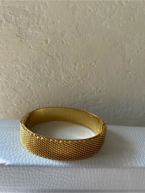 Gold Mesh Women's Bangle Bracelet - Brand Unknown